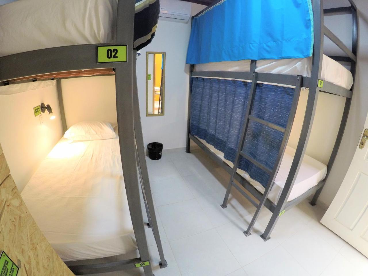 Hostel Da Milla Presidente Figueiredo Esterno foto