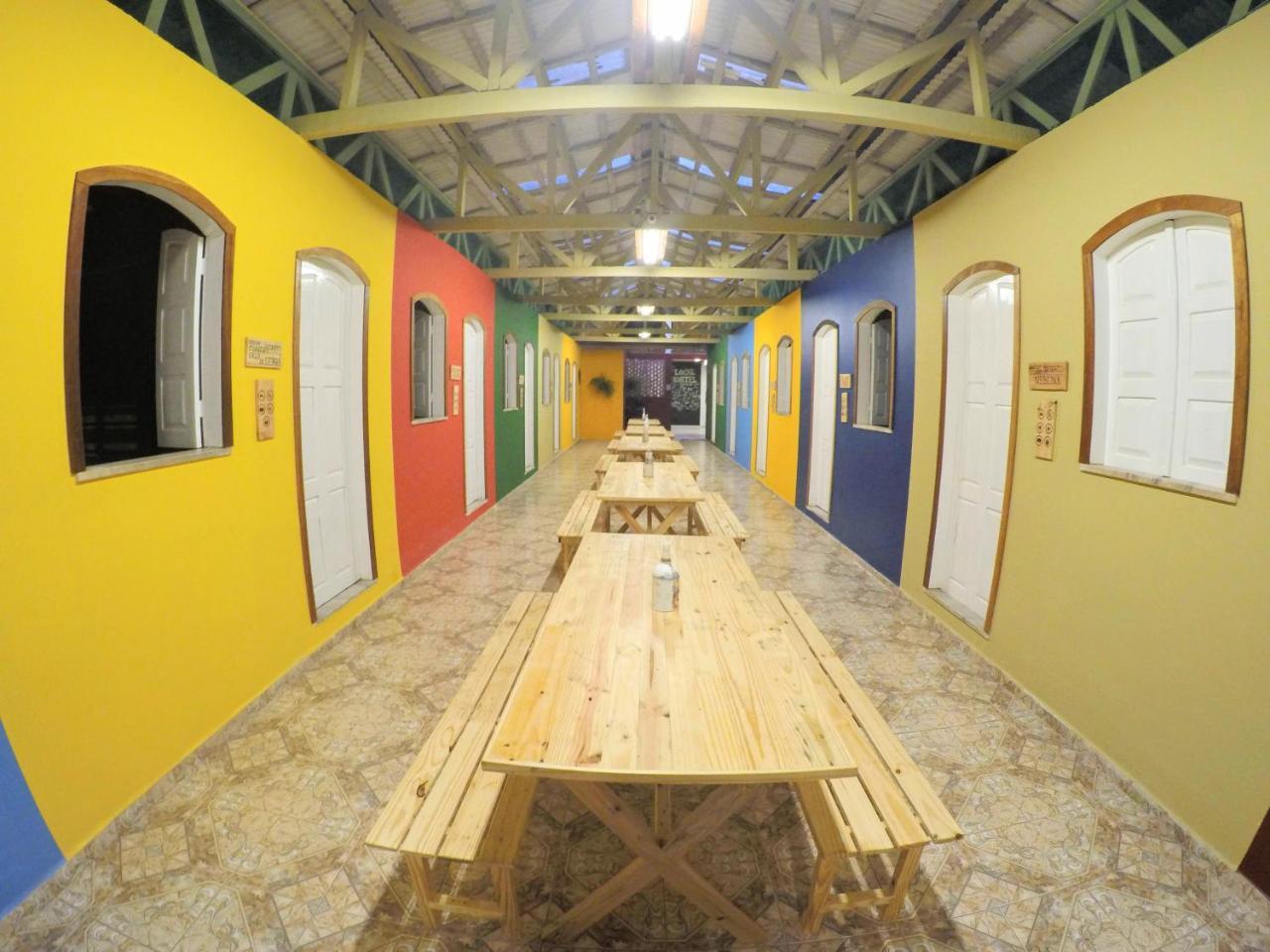 Hostel Da Milla Presidente Figueiredo Esterno foto