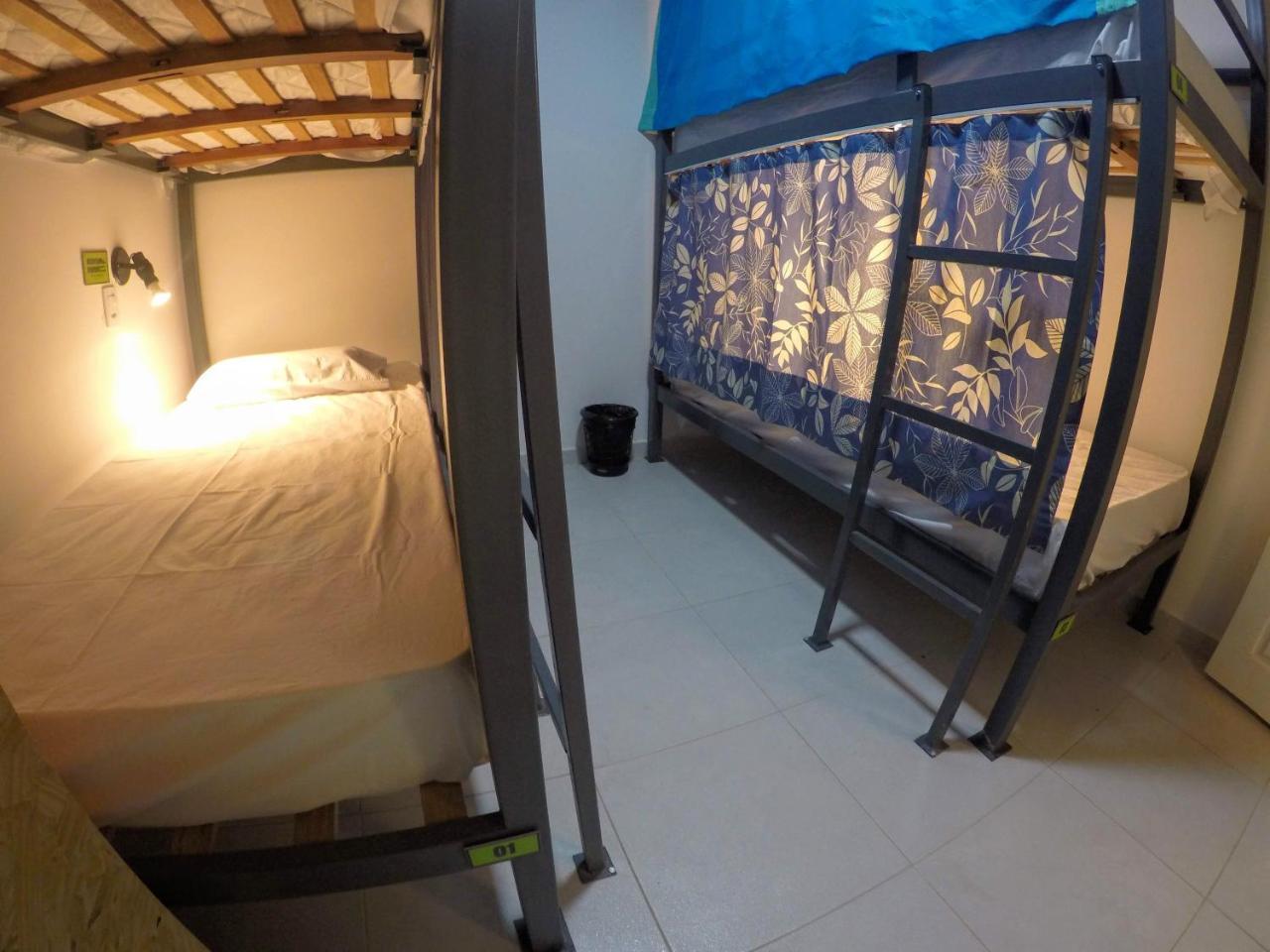 Hostel Da Milla Presidente Figueiredo Esterno foto