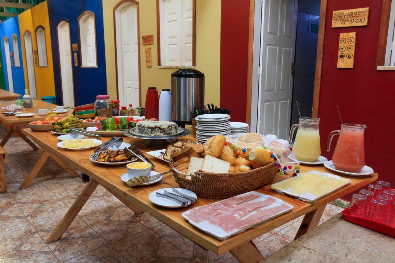 Hostel Da Milla Presidente Figueiredo Esterno foto